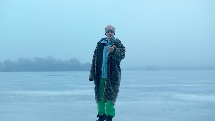 Justin Bieber Bundles Up For His Chilly New ’Changes’ Video - flipboard.com