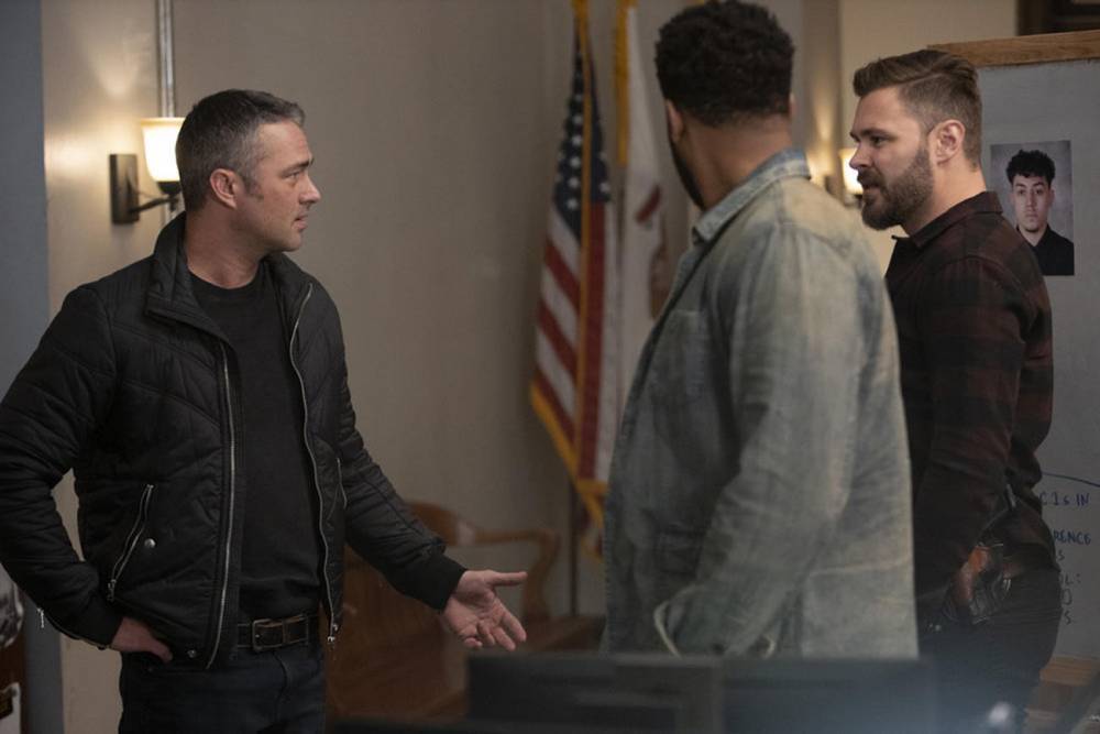 Chicago Fire's Severide Teams with Chicago P.D.'s Ruzek and Atwater in Crossover Sneak Peek - www.tvguide.com - Chicago