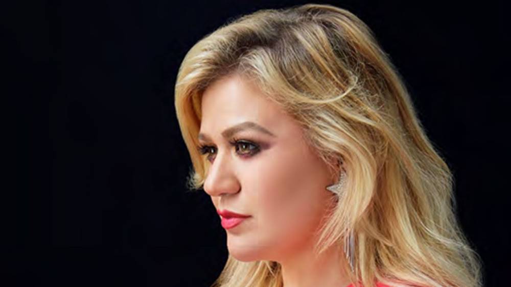 Kelly Clarkson Returns to Host the 2020 Billboard Music Awards - www.etonline.com