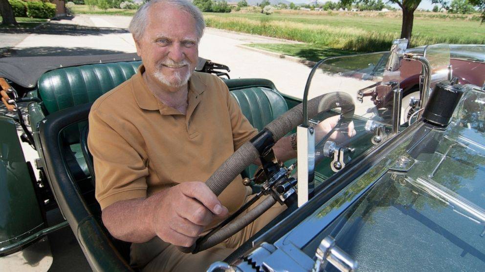 Clive Cussler, million-selling adventure writer, dies at 88 - abcnews.go.com - New York - Arizona - city Scottsdale, state Arizona