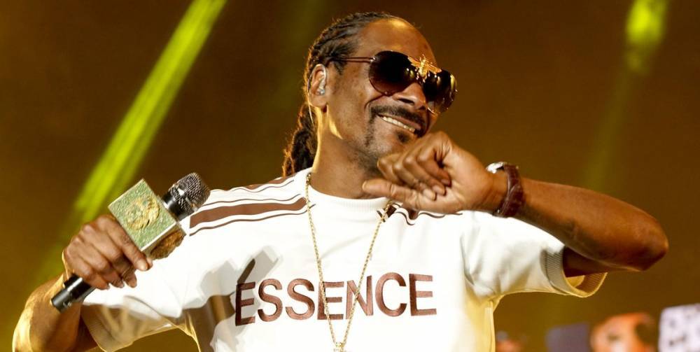 I'm Not at All Jealous of Snoop Dogg's Net Worth, I'M FINE - www.cosmopolitan.com