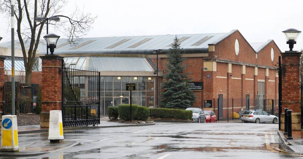 'Small number' of staff and pupils at a Stockport school self isolating after Italian ski trip amid coronavirus fears - www.manchestereveningnews.co.uk - Italy
