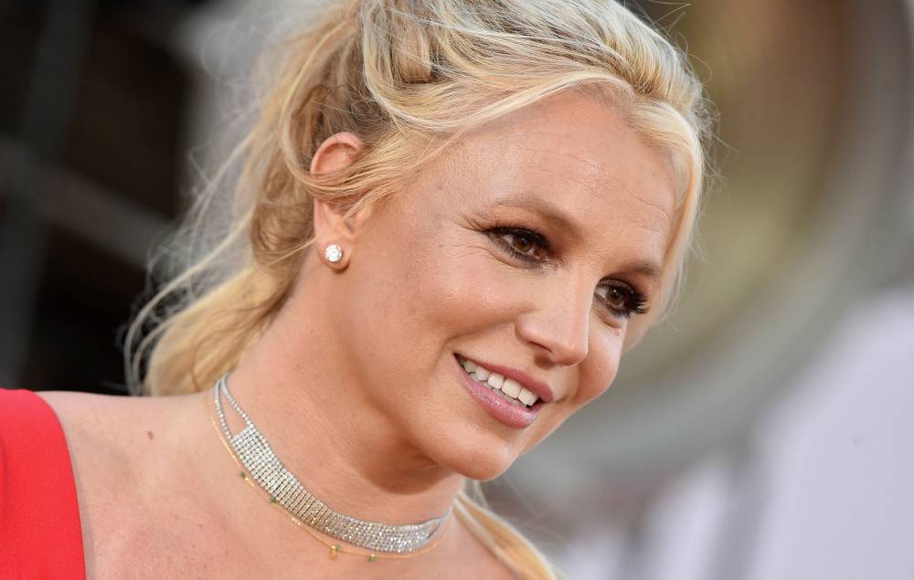 Britney Spears shares gruesome video of moment she broke her foot - www.nme.com