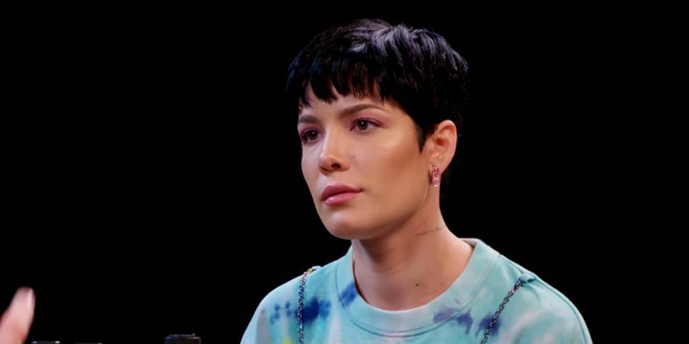 Halsey Opens Up About Relationship With Evan Peters During 'Hot Ones' Interview - Watch! (Video) - www.justjared.com