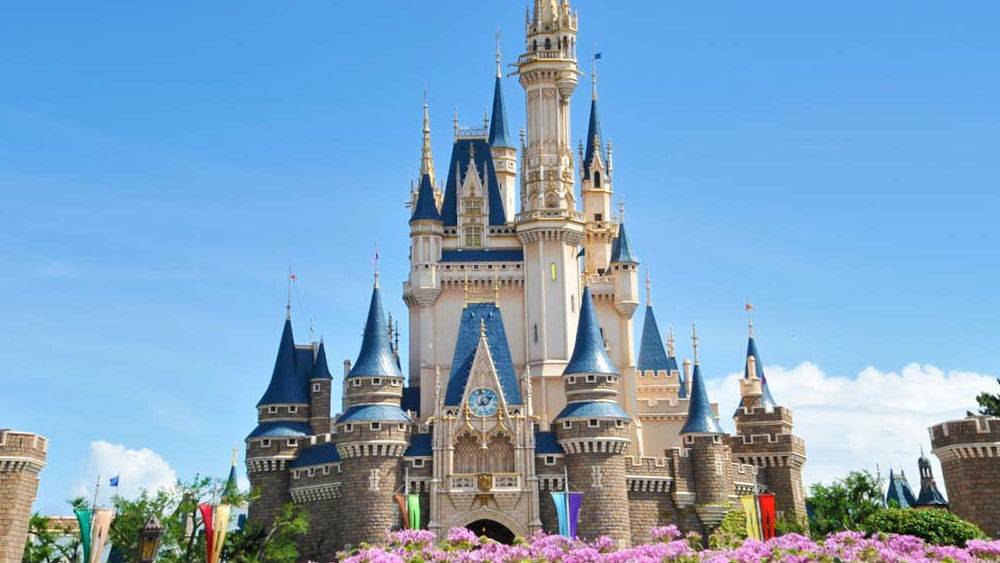 Tokyo Disneyland Theme Parks Closed in Coronavirus Reaction - variety.com - Japan