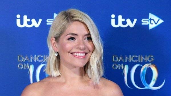 Holly Willoughby locates daughter’s lost teddy bear using social media - www.breakingnews.ie