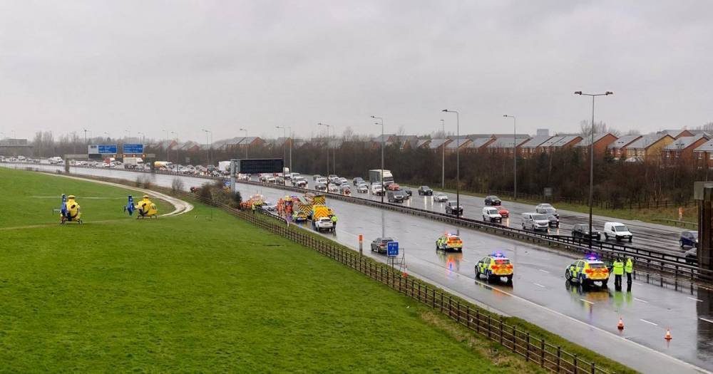 Two young children taken to hospital with serious injuries following crash on M60 Motorway - www.manchestereveningnews.co.uk - Manchester