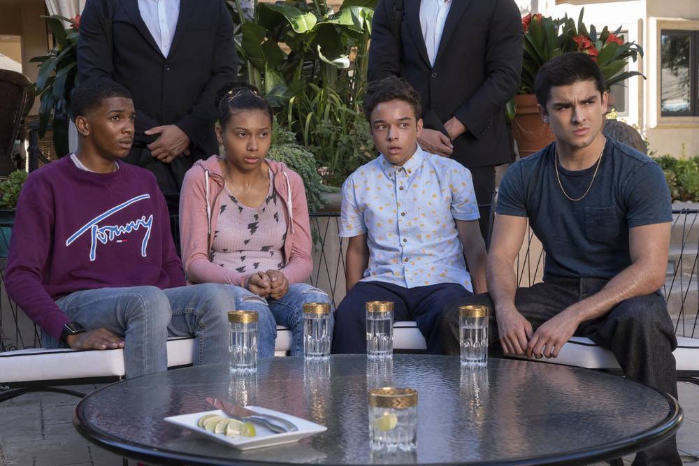 On My Block Season 3 Trailer Reveals Who Kidnapped the Kids and Why - www.tvguide.com - city Santos