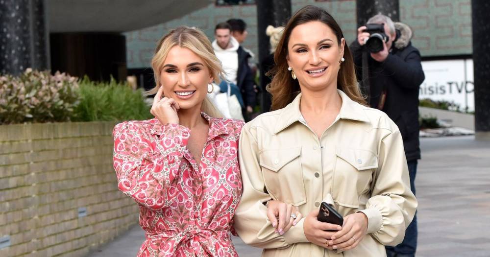 Sam and Billie Faiers admit they parent very differently: 'We can’t even compare’ - www.ok.co.uk