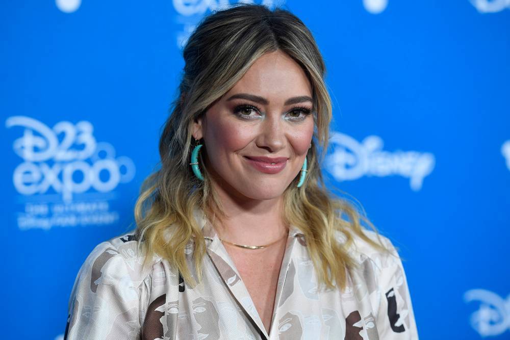 Hilary Duff begs Disney+ to move ‘Lizzie McGuire’ reboot to Hulu - nypost.com