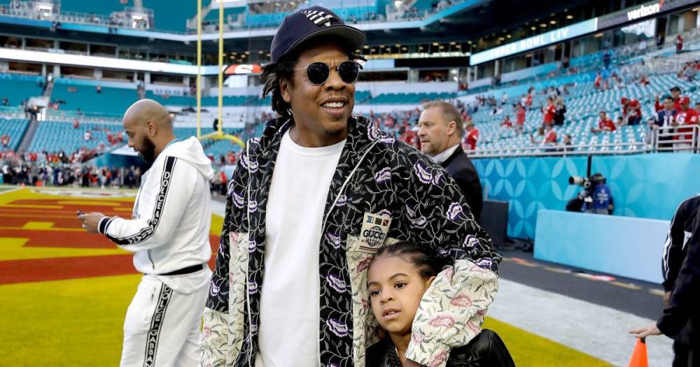 Beyonce and Jay-Z Hang Out at Super Bowl 2020 With Daughter Blue Ivy, Take Photos on the Sidelines - www.usmagazine.com - Miami - San Francisco - Kansas City