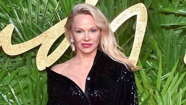 Pamela Anderson and her very new husband ‘take time apart’ - www.breakingnews.ie - Malibu