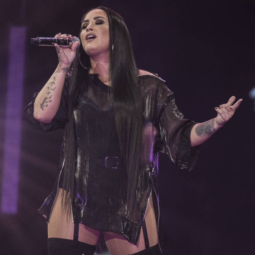 Demi Lovato thrilled to nail U.S. National Anthem at Super Bowl - www.peoplemagazine.co.za - Miami - Florida - county Garden