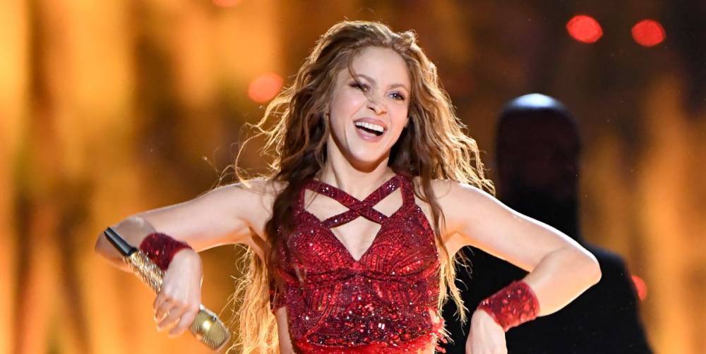 Shakira's Viral Tongue Moment at the Super Bowl Actually Has a Sincere Meaning - www.harpersbazaar.com