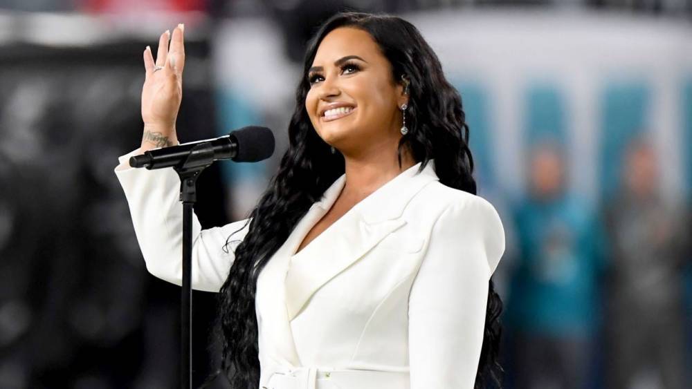 How Demi Lovato's Hairstylist Created Her 'Glossy Mermaid Locks' for Super Bowl 2020 (Exclusive) - www.etonline.com - San Francisco - Kansas City