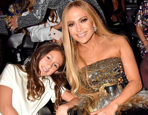 Watch Jennifer Lopez and Daughter Emme Get Pumped for Their Super Bowl Halftime Show - www.eonline.com