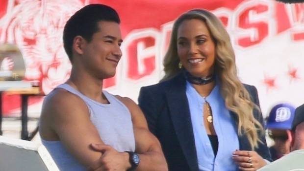 Mario Lopez Elizabeth Berkley Dress Like A.C. Slater Jessie Spano In 1st Pic From ‘Saved By The Bell’ Reboot - hollywoodlife.com