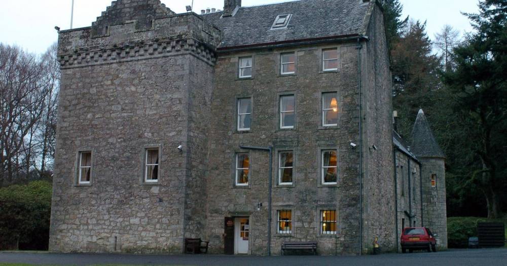 Villagers' access fears over closed gates at former castle hotel - www.dailyrecord.co.uk