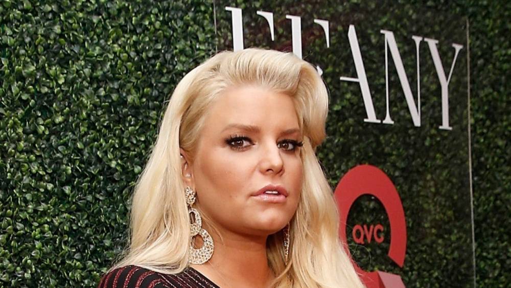 Jessica Simpson Recalls Having 2 Tummy Tucks Against Doctor's Orders: 'I Couldn't Bear to Look at Myself' - www.etonline.com