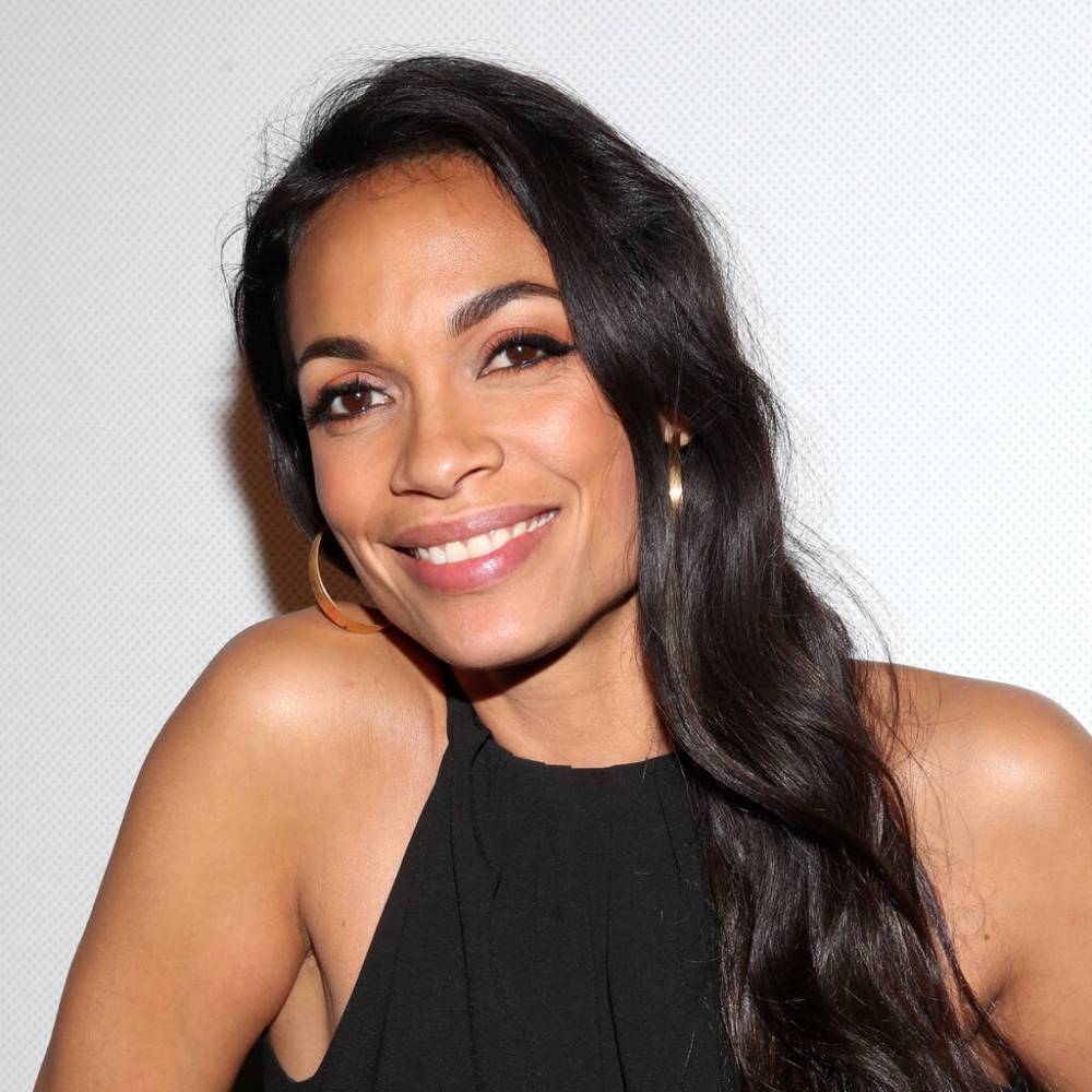 Rosario Dawson seeking ‘clarity’ by giving up marijuana and alcohol - www.peoplemagazine.co.za - city Sin