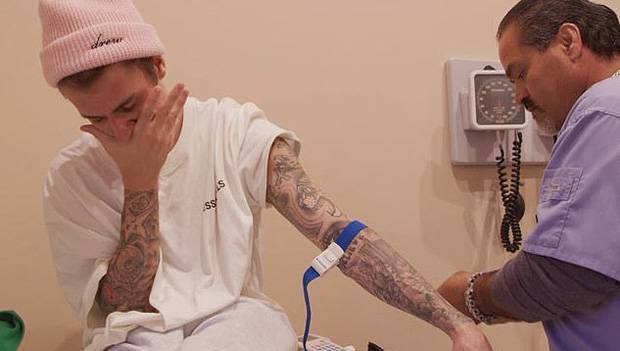 Justin Bieber Sleeps In Hyperbaric Oxygen Chamber Relies On IV Infusions To Get Out Of Bed - hollywoodlife.com