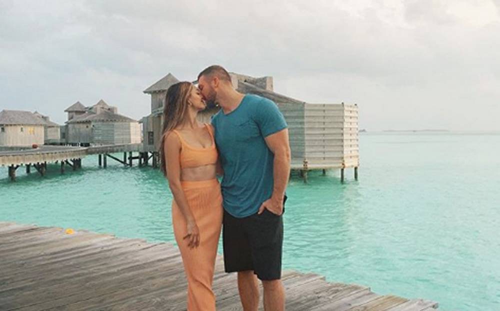 Tim Tebow - Inside Demi-Leigh &amp; Tim’s picturesque honeymoon - peoplemagazine.co.za - Maldives
