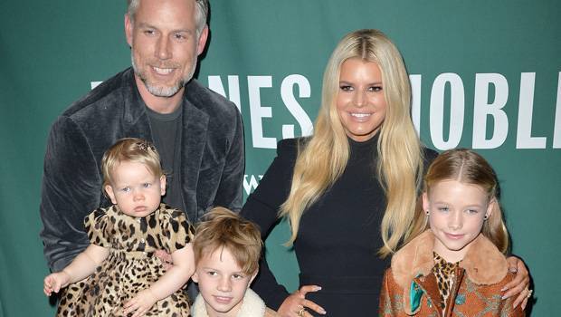 Jessica Simpson’s 3 Kids Support Her At Book Signing After She Drops Bombshell Memoir — Cute Pic - hollywoodlife.com - county York - county Noble