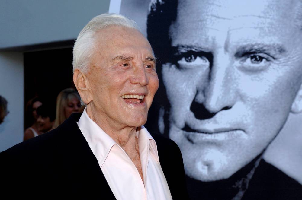 'Maverick' Hollywood actor Kirk Douglas has died at 103, son Michael Douglas reveals - nationalpost.com