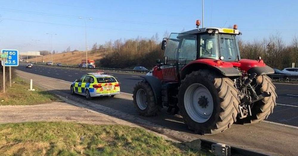 Tractor ends up on M60 after driver 'takes wrong turn on way to Burnley' - www.manchestereveningnews.co.uk - Manchester