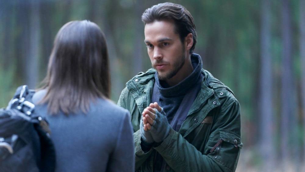 'Legacies': Chris Wood Teases Kai's Relationship With Saltzman Twins and the Evil He'll Unleash (Exclusive) - www.etonline.com