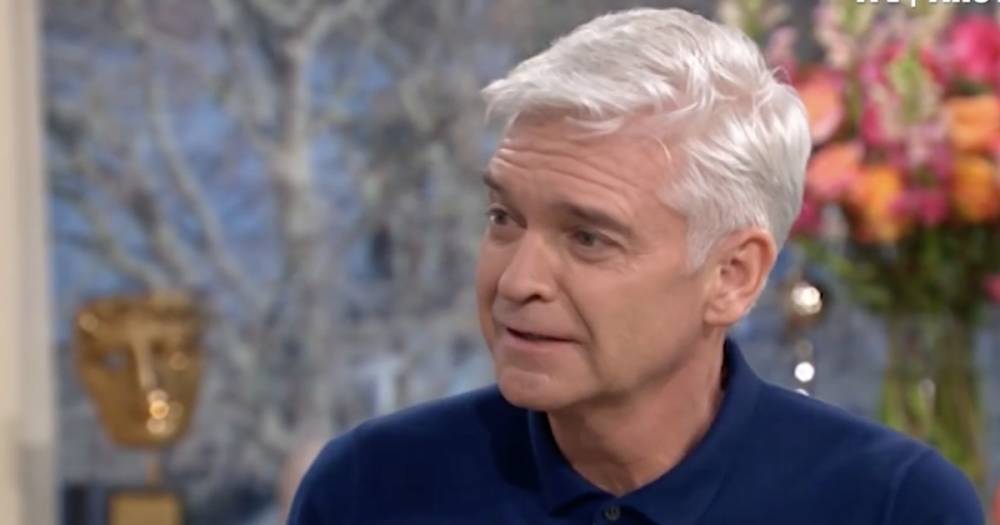 Phillip Schofield in tears on This Morning as he pays tribute to 'astonishing' wife after revealing he is gay - www.dailyrecord.co.uk