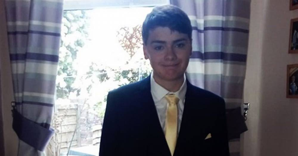 Coroner at Stockport teenager's cliff death inquest says Scout Association is 'putting the lives of young people at risk' - www.manchestereveningnews.co.uk