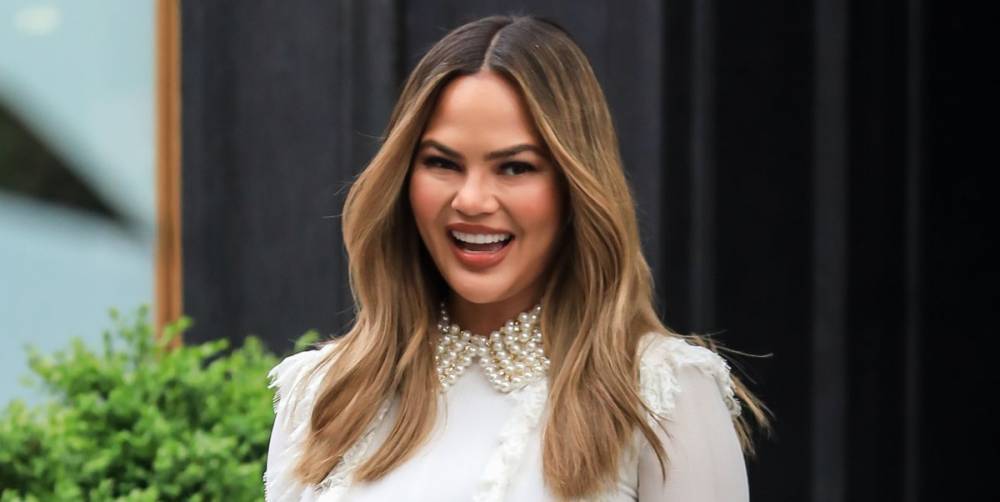Chrissy Teigen Just Shut Down a Hater on Instagram Who Accused Her of Photoshopping Her Body - www.cosmopolitan.com