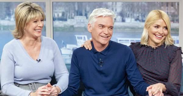 Phillip Schofield receives outpouring of love and support after courageously coming out as gay - www.msn.com