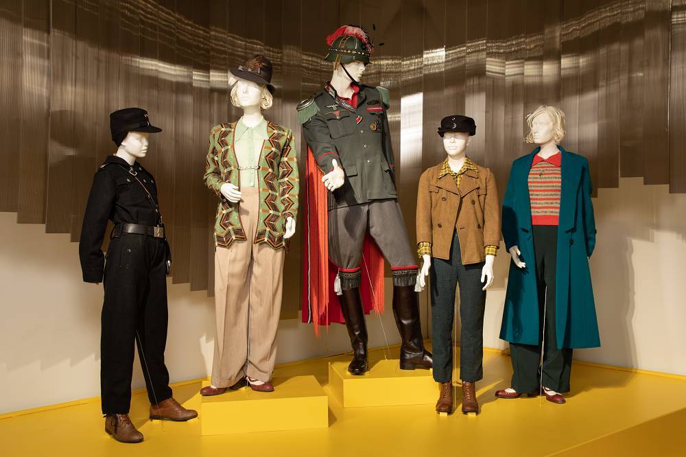 FIDM Celebrates 28 Years of Motion Picture Costume Design - variety.com