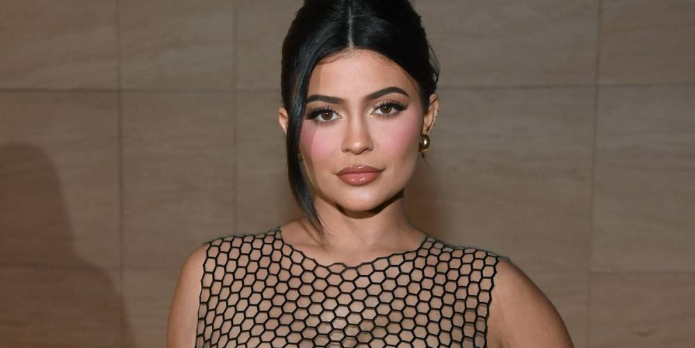 Kylie Jenner's Honeycomb-Inspired Dress Is Short, Shiny, and Impossibly Chic - www.harpersbazaar.com - Los Angeles