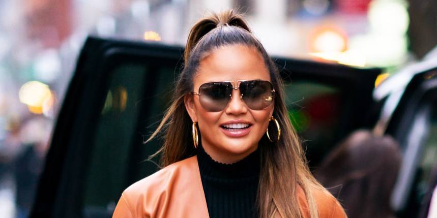 Chrissy Teigen Just Shut Down a Hater on Instagram Who Accused Her of Photoshopping Her Butt - www.marieclaire.com