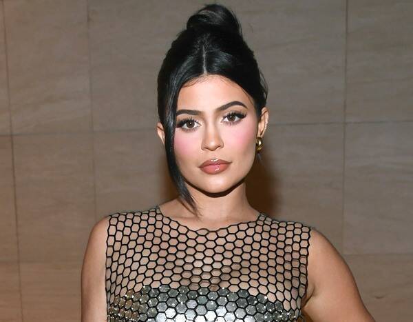 Kylie Jenner Lights Up the Tom Ford Fashion Show In a Silver Sparkly Dress - www.eonline.com - Los Angeles
