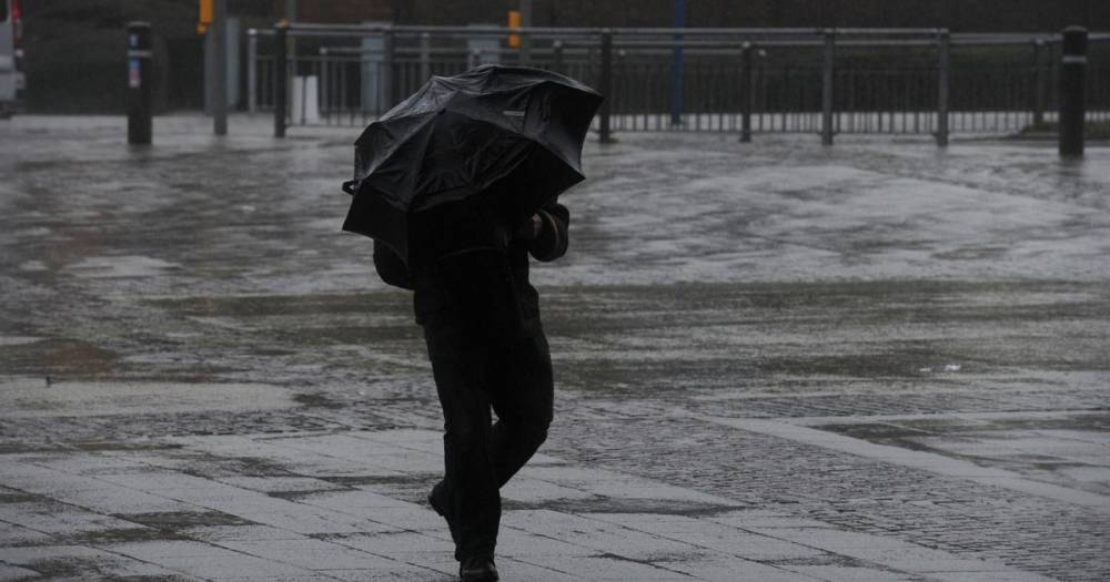 Storm Ciara hour-by-hour forecast in Greater Manchester as Met Office warns of 'danger to life' - www.manchestereveningnews.co.uk - Manchester