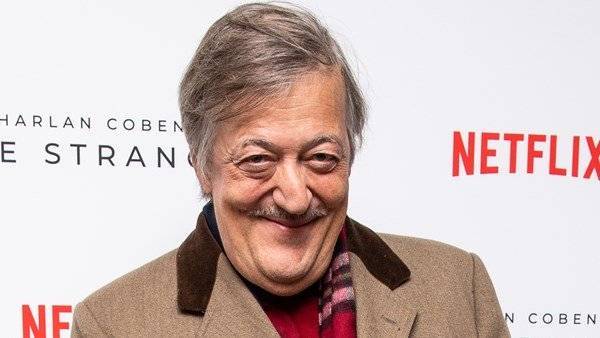 Stephen Fry among authors calling for e-book VAT to be scrapped - www.breakingnews.ie
