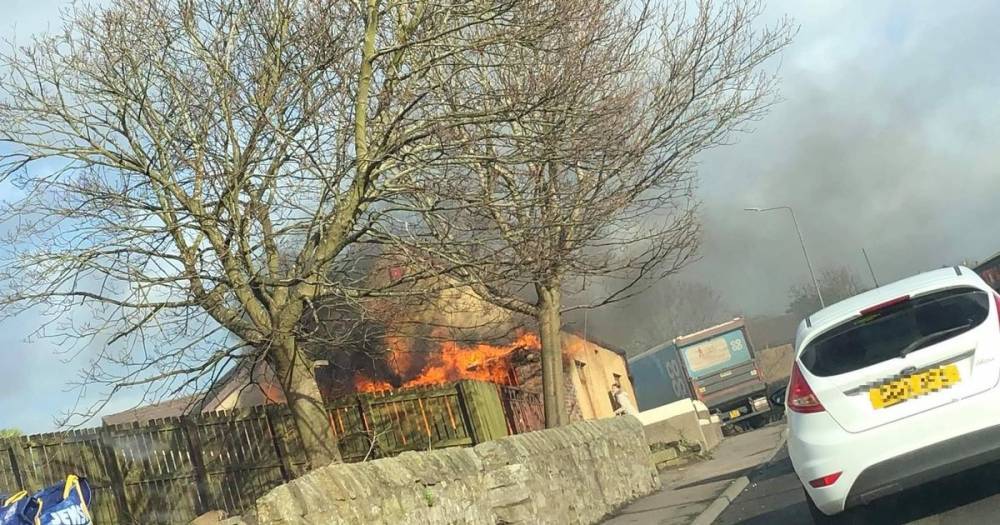Fire crews rush to Fife street after blaze breaks out on busy road - www.dailyrecord.co.uk - Scotland
