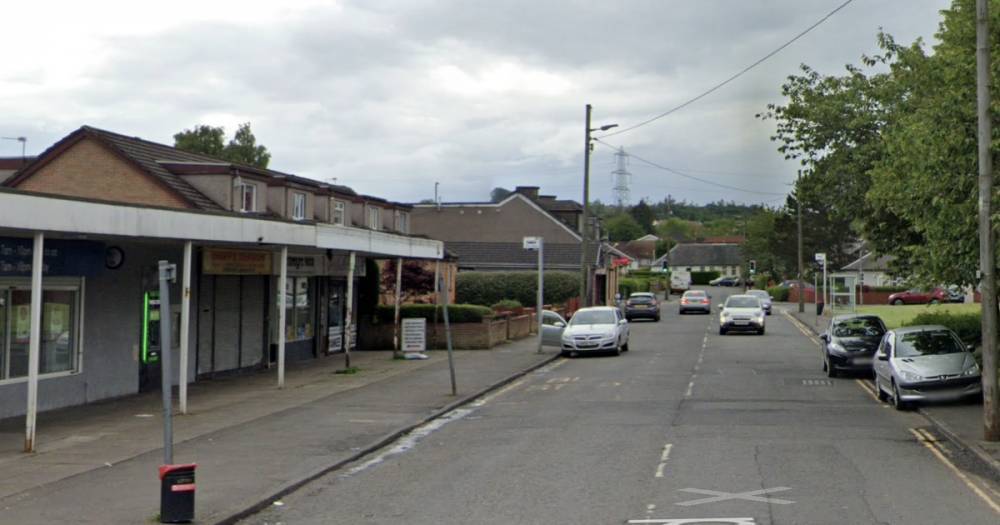 Man threatens staff at a Lanarkshire shop before robbing cash and booze - www.dailyrecord.co.uk