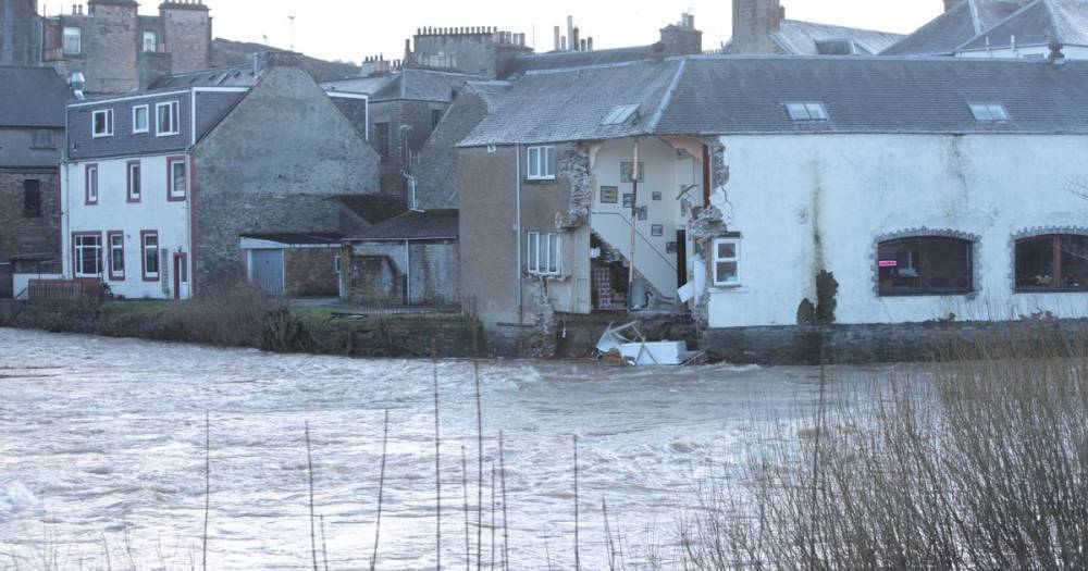 Scots hotel collapses into water amid Storm Ciara chaos - www.dailyrecord.co.uk - Scotland