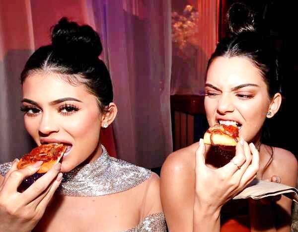 Sarah Hyland, Kristen Bell, Kendall Jenner and Other Stars Who Love Pizza as Much as We Do - www.eonline.com - USA - Italy