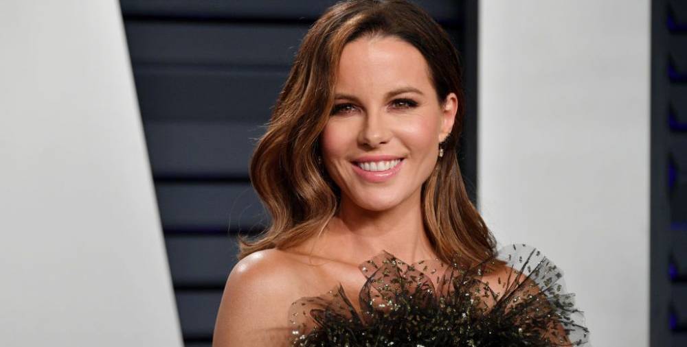 Kate Beckinsale Clapped TF Back at a Troll Who Said She Looks Like an "Artificial Puppet" - www.cosmopolitan.com