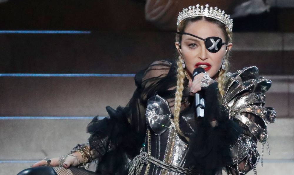 Madonna Breaks Down in Tears While Performing in Paris - www.justjared.com - Paris