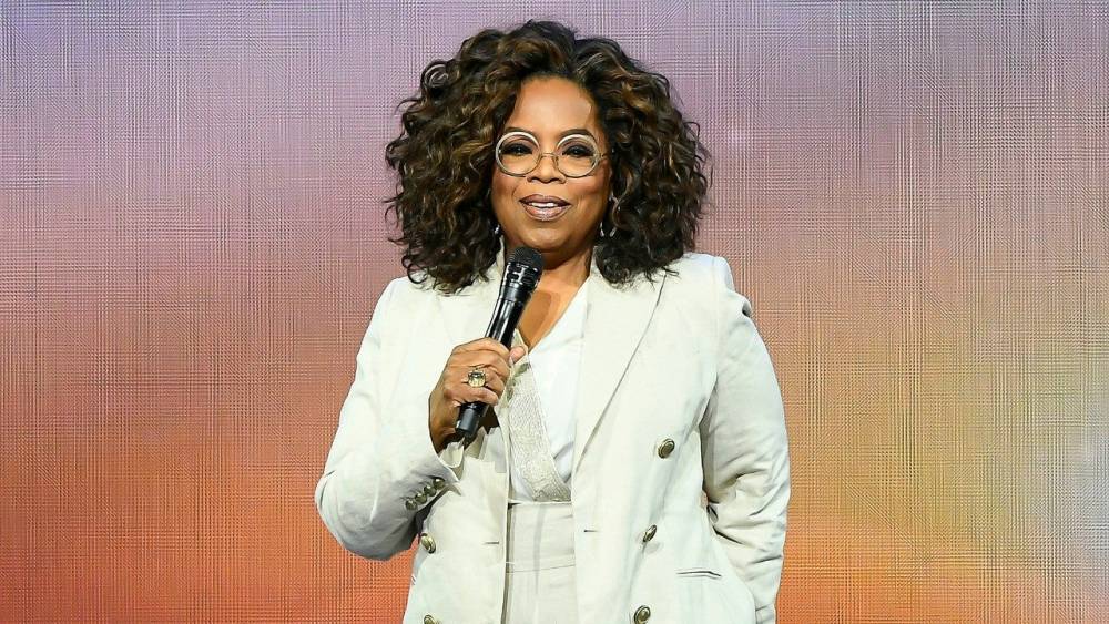 Oprah Winfrey Takes a Tumble While Talking About Balance During Her Motivational Tour - www.etonline.com - Los Angeles