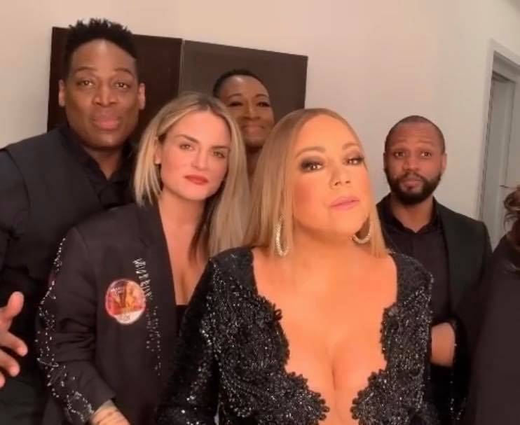 Mariah Carey And JoJo Team Up For Backstage Performance Of ‘Everything Fades Away’ - etcanada.com - Las Vegas