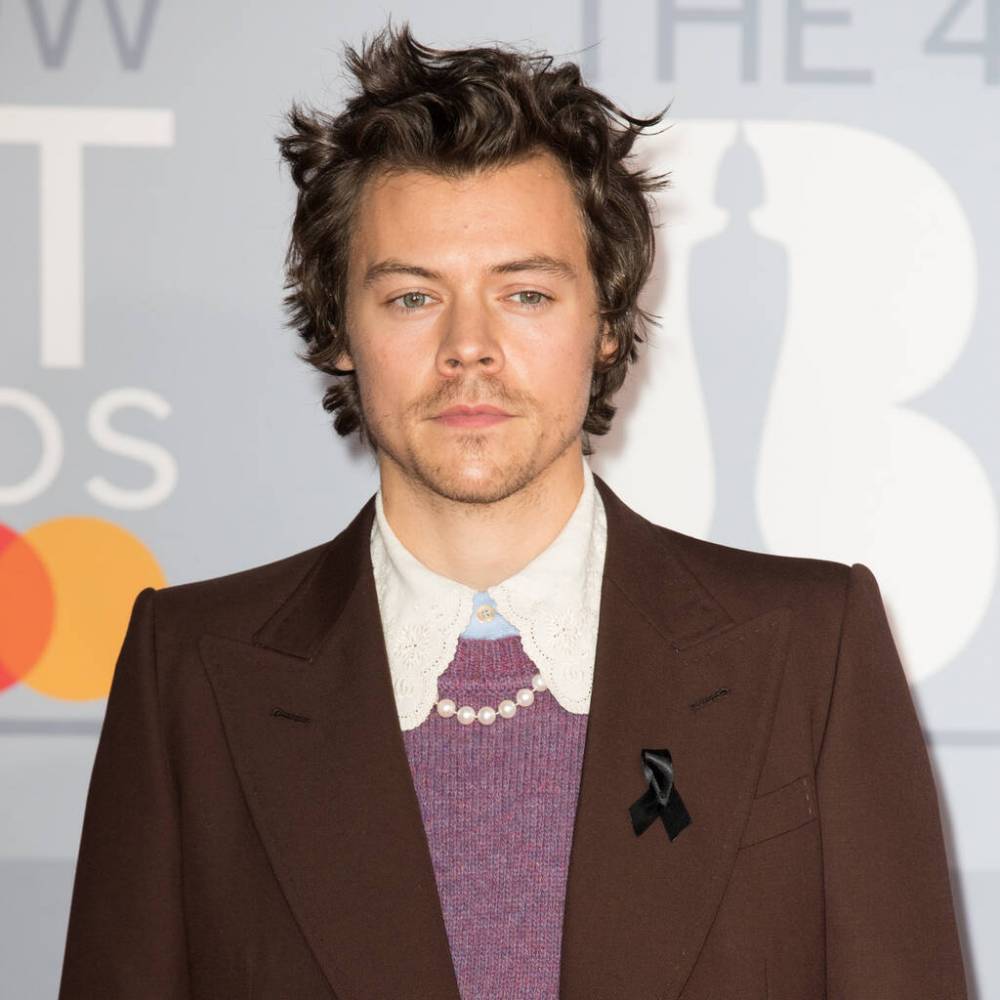 Harry Styles saved custom Gucci jumpsuit for BRIT Awards performance - www.peoplemagazine.co.za - Britain - London - Gucci