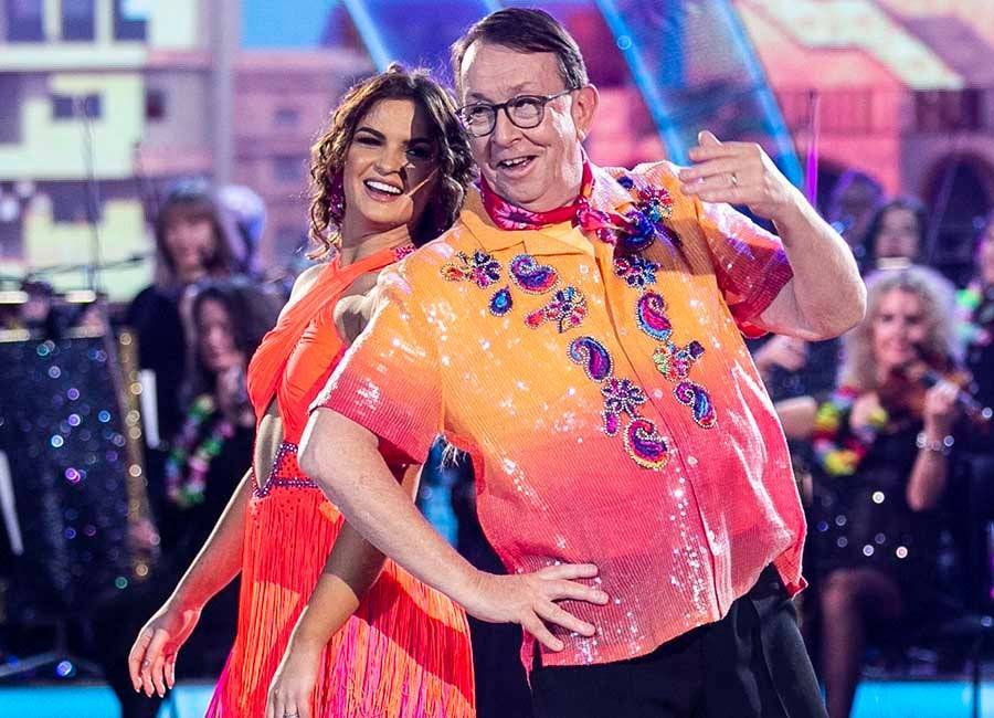 DWTS Father Ray Kelly thinks Catholic priests should be allowed to marry - evoke.ie - Ireland